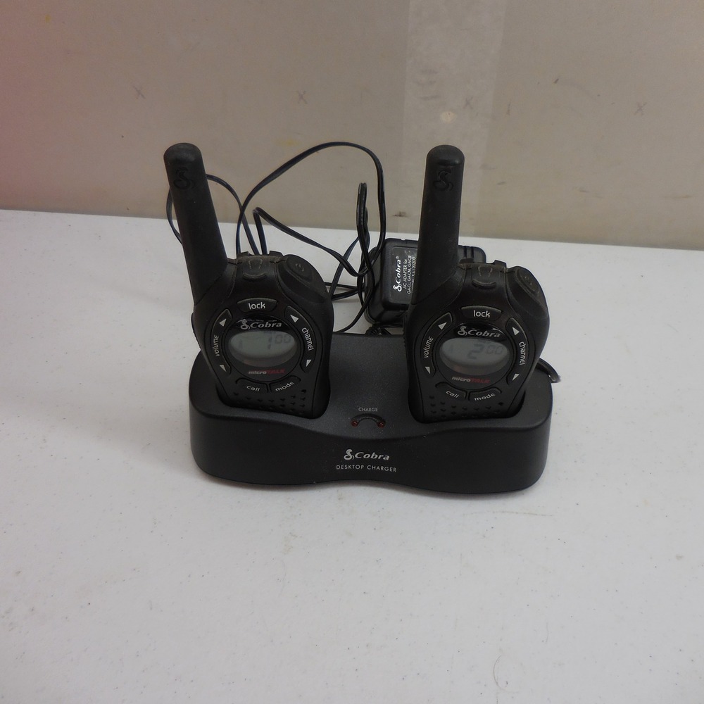 Cobra MicroTalk Walkie Talki Two Way Radios Desktop Charger GA-CM Need Batteries